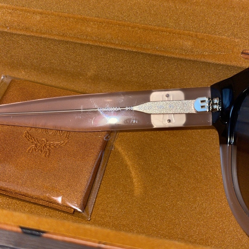 MCM sunglasses 🕶️ brand new with box excellent condition size 53 - Picture 7 of 11